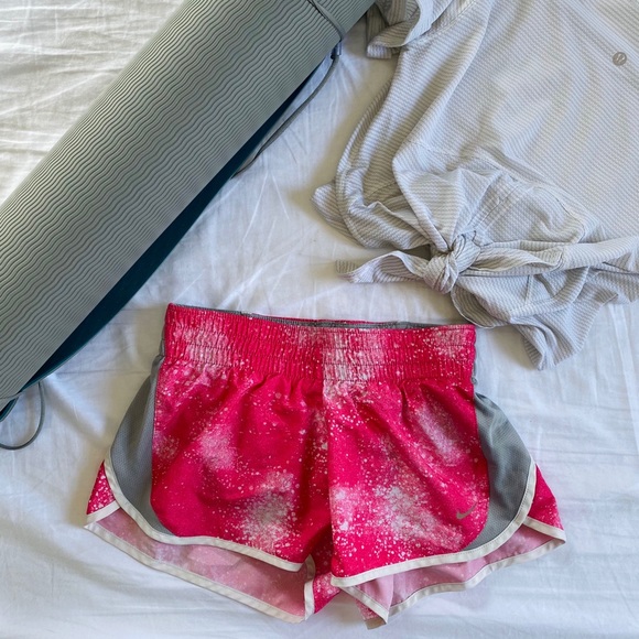 Nike Dry-Fit Running Shorts - Picture 1 of 5